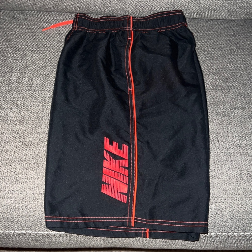 Boy's Nike swim trunks - Large - Blk/Orange - Picture 3 of 7